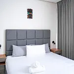 Top Level Studio With Minifridge Microwave And Splash Pool