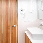 Apartment Level With Minifridge Microwave And Splash Pool