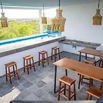 Apartment Level With Minifridge Microwave And Splash Pool *