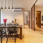 Сasa de vacaciones Lux 2br With Rooftop Pool, Spa, Gym, Kids Playroom *