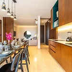 Сasa de vacaciones Lux 2br With Rooftop Pool, Spa, Gym, Kids Playroom *