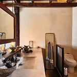 Libelula Beachfront Hotel