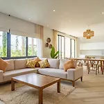 Oasis Yaaxlum