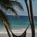 Libelula Beachfront Hotel 4*