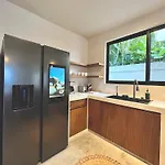 Villa Stunning In The Heart Of La Veleta Tulum