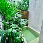 2 Bedroom In The Heart Of La Veleta! *