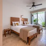 Nhoa By Maya Pm Aparthotel 4*