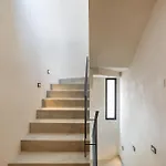 Luxury Near 10 Px Villa