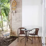 Apartamento Modern With 2 Bdr Gym & Pool *