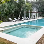Apartamento Modern With 2 Bdr Gym & Pool *