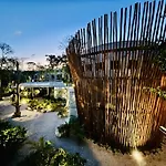 301 Seremonia Selva Private Pool New Apartment King Size Wifi