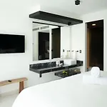 Blanca Incredible 2br - Private Pool Free Club