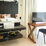 Villa Blanca Incredible 2Br Villa - Private Pool Free Beach Club