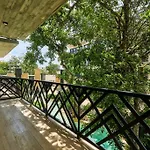 Apartment Escape - Stylish Pool, Gym & Parking *