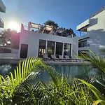 New Luxury With Plunge Pool