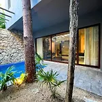 Kuun Taak Tulum