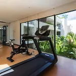Spacious For 10 Great Amenities