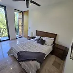 Holiday home Brand New Penthouse Jungle Views 2 Bdr Sleeps 6