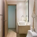 Spacious For 10 Great Amenities *