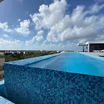 Infinity Pool Rooftop Wifi * Tulum