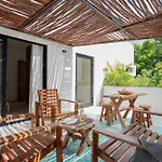 Casa Laura - - Private Townhome For 6 Guest - 3 Bedrooms - 5 Beds- Restaurant Walking Distance Apartment