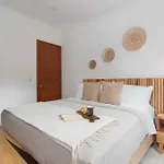 Apartment Casa Laura - - Private Townhome For 6 Guest - 3 Bedrooms - 5 Beds- Restaurant Walking Distance Tulum