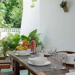 Casa Laura - - Private Townhome For 6 Guest - 3 Bedrooms - 5 Beds- Restaurant Walking Distance *