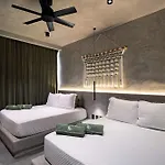 Villa Jungle Mansion Rooftop Pool With Event Space