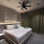 Villa Jungle Mansion Rooftop Pool With Event Space
