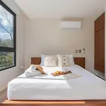 Phimai Suite & Infinity Pool, Fast Wifi, Nespresso & Netflix