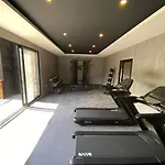 Apartment Luxury 2 Bed 2 Bath With Private Jacuzzi *