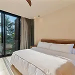 Front Luxury In *