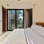 Front Luxury In Apartment *
