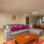 Stylish 3br Beachview Rooftop & Concierge Apartment