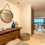 Apartment Stylish 3br Beachview Rooftop & Concierge
