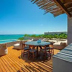 Stylish 3br Beachview Rooftop & Concierge * Tulum