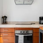 Apartment Casa Laura - - Private Townhome For 6 Guest - 3 Bedrooms - 5 Beds- Restaurant Walking Distance