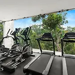 Prime Location 2 Bedroom Apartment With Natural Ligthed & Lx Amenities By Waves Management