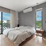 Holiday home 2 Bedroom With Spacious Loft Close From Zone *