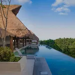 2 Bedroom Amazing Pool Top Amenities Wifi 2Fl Gym