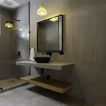 Сasa de vacaciones Brutalist 7br Masterpiece Design, Luxury Pool