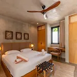 Brutalist 7br Masterpiece Design, Luxury Pool Сasa de vacaciones Tulum