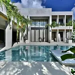 Brutalist 7br Masterpiece Design, Luxury Pool Сasa de vacaciones