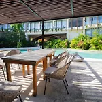 Lu'um - Free Shuttle To Club Apartment *
