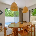 Private Hot Tub, Pool, Outdoor Cinema, 750 Mb