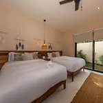 Asana With Stunning Luxury Pool And Private Rooftop Villa *