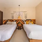 Asana With Stunning Luxury Pool And Private Rooftop Villa *