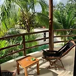 Tua Large Comfortable Pool Parking Space * Tulum
