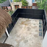 Casa Laak\'O \'Ob En La Veleta