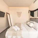 Mistiq Luxury Getaway